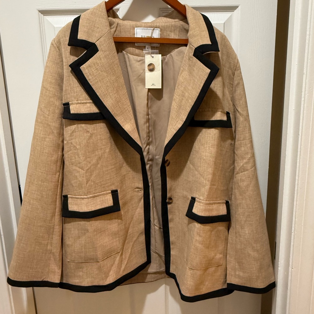 RIHOAS Beige Blazer with Dark Trim